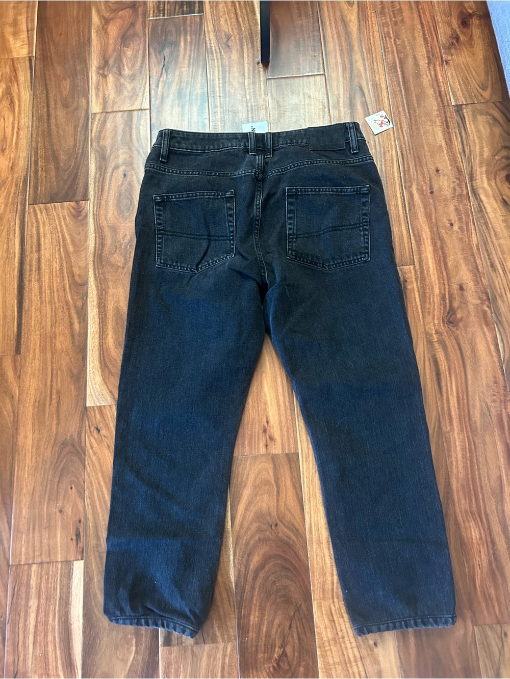 Women's Black Cropped Straight-Leg Jeans